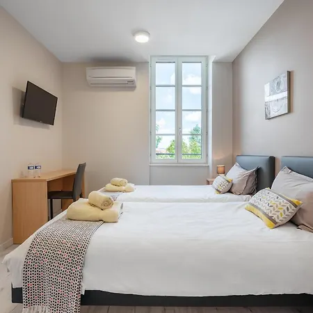 -maison Calmels-pmr-7 Et 7 Sdb - Proche Albi