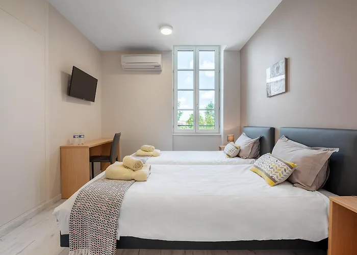 -maison Calmels-pmr-7 Et 7 Sdb - Proche Albi